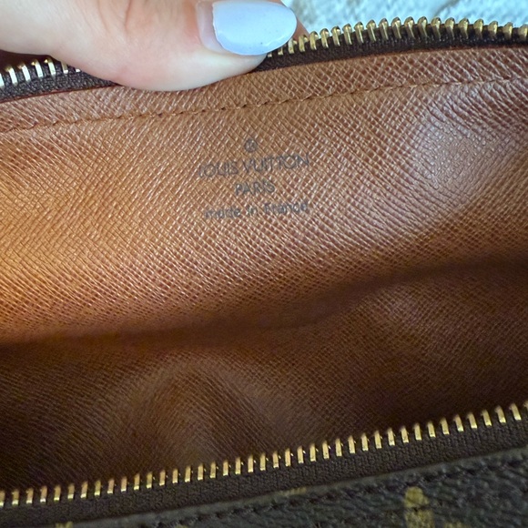 Louis Vuitton Brown Monogram Handbag - Picture 8 of 8